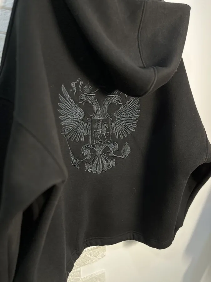 Худи с вышивкой для бренда одежды